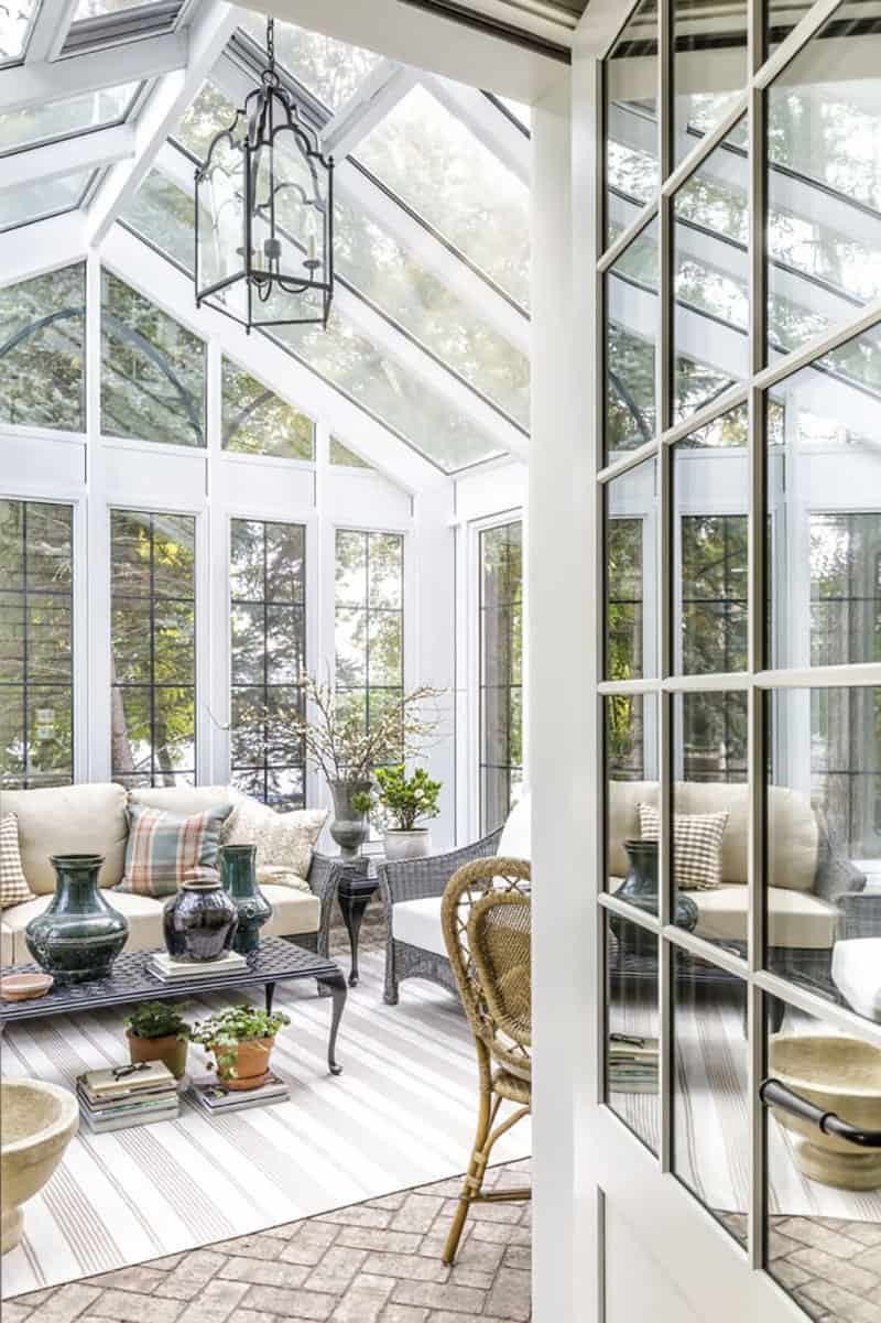 colonial-style-sunroom