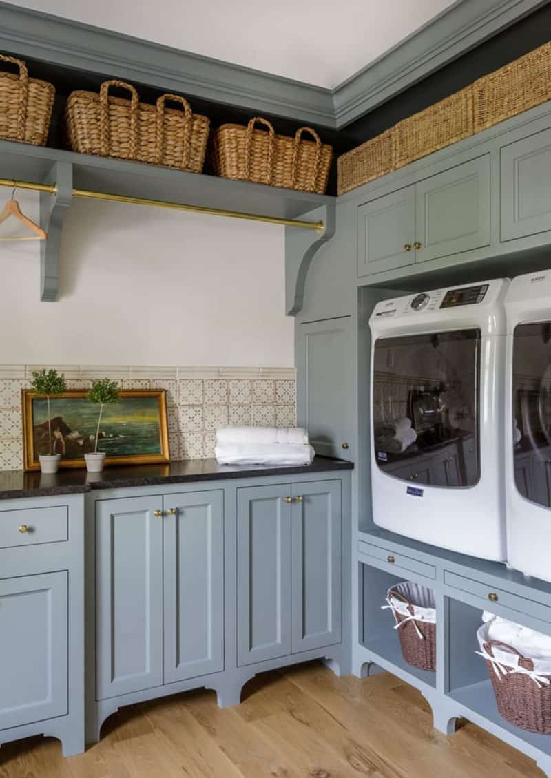 colonial-style-laundry-room