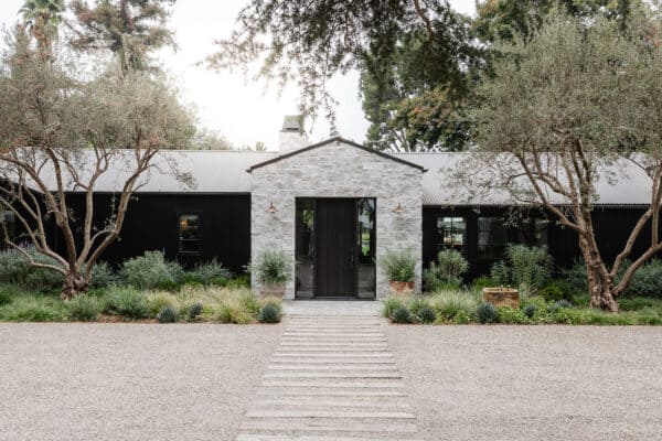 featured posts image for West Coast style meets modern farmhouse in this unforgettable LA home