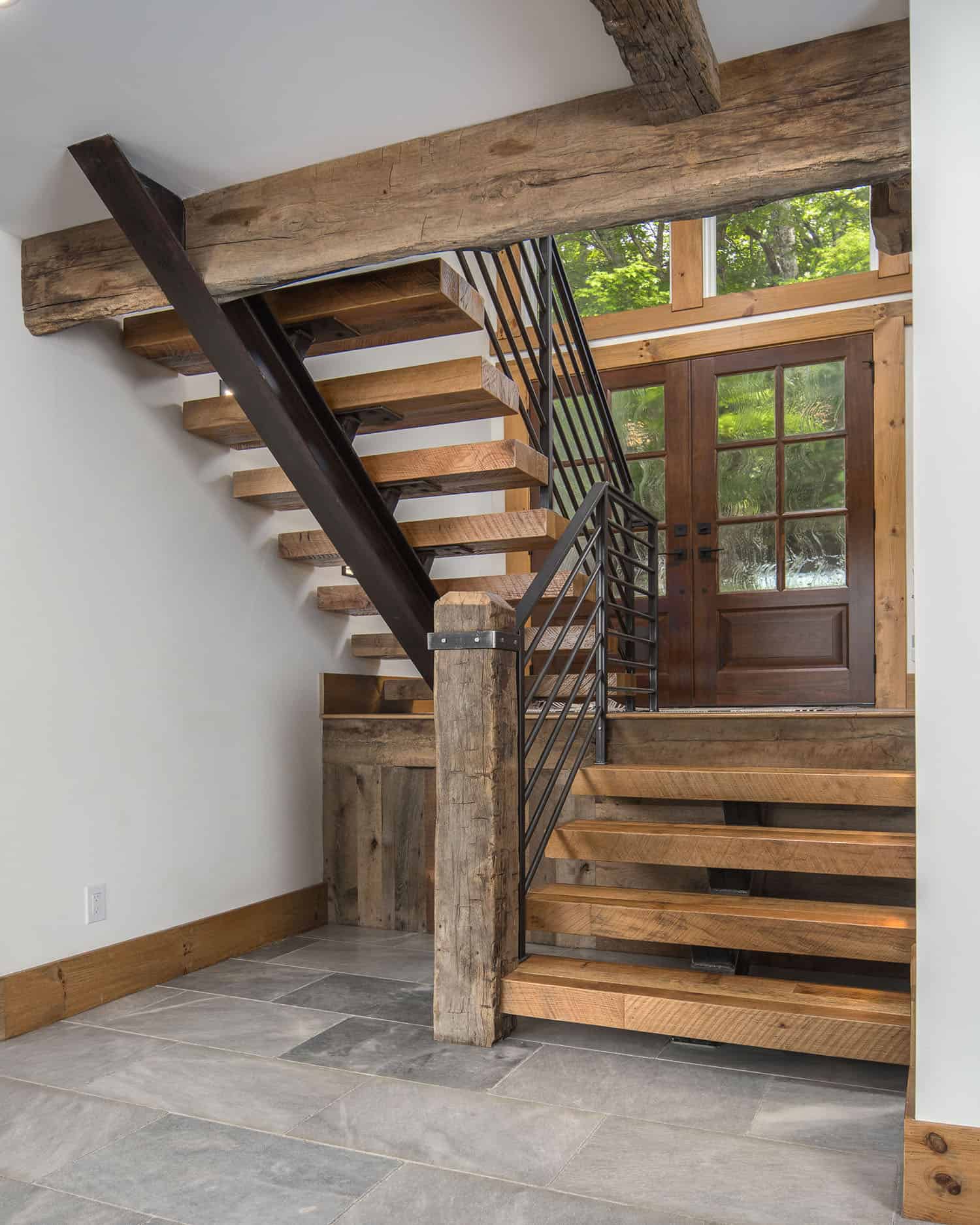 modern-mountain-staircase
