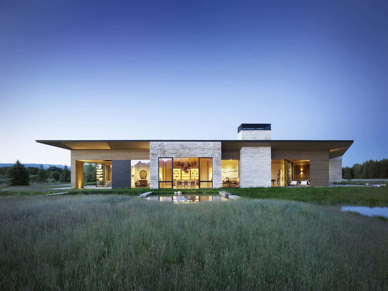 modern-rustic-ranch-house-exterior