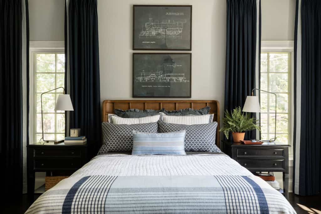 bedroom-with-sophisticated-styling