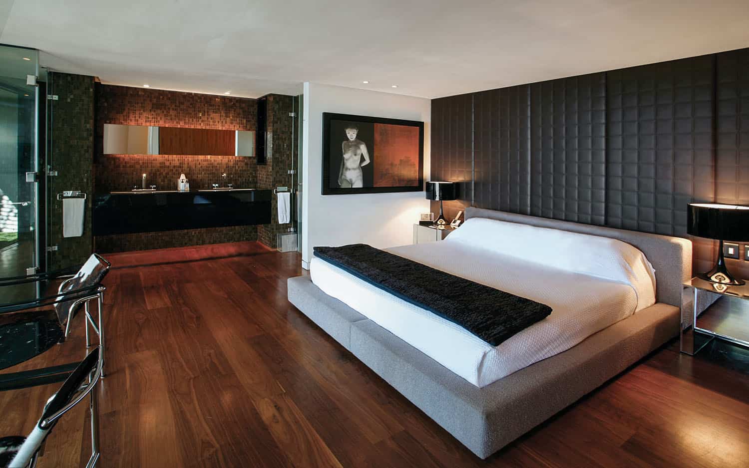 modern-luxury-bedroom