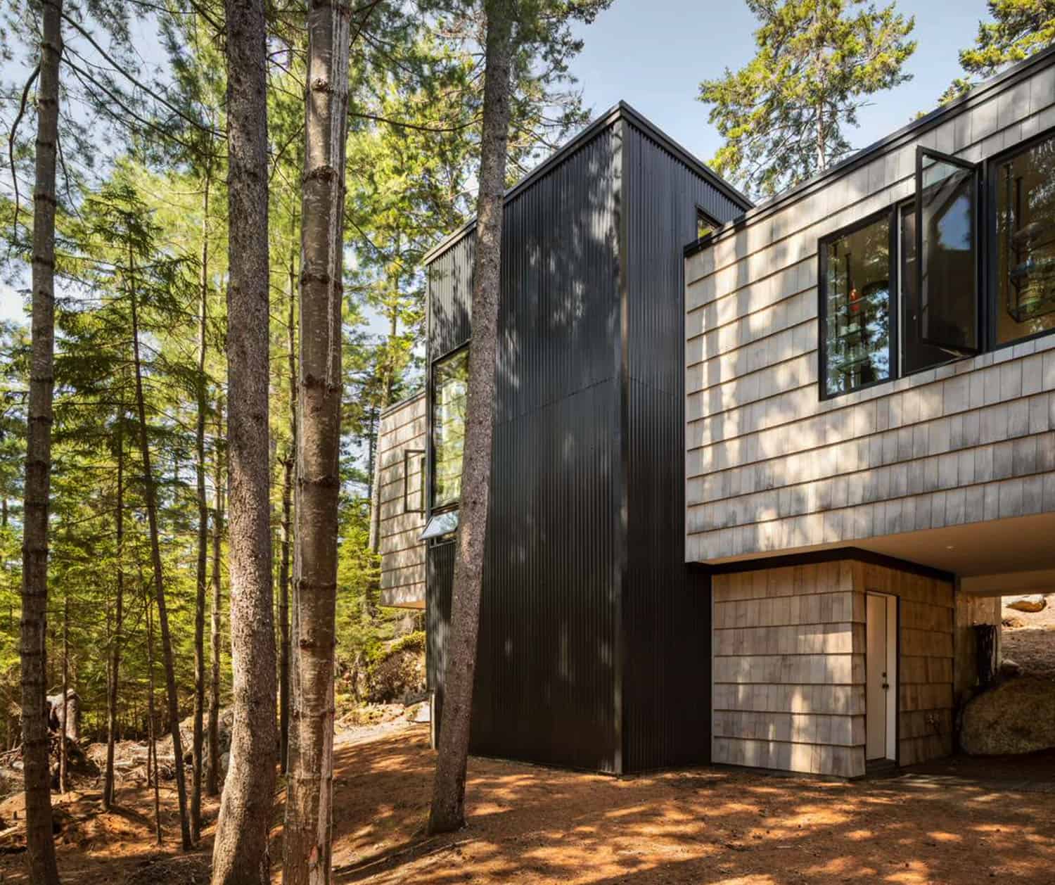 modern-cabin-retreat-exterior