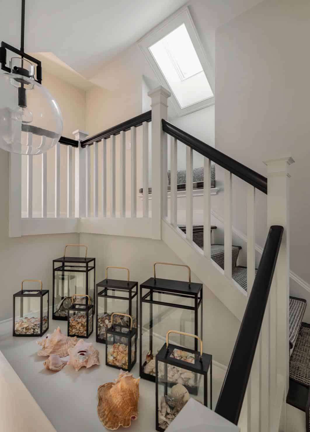 modern-farmhouse-staircase