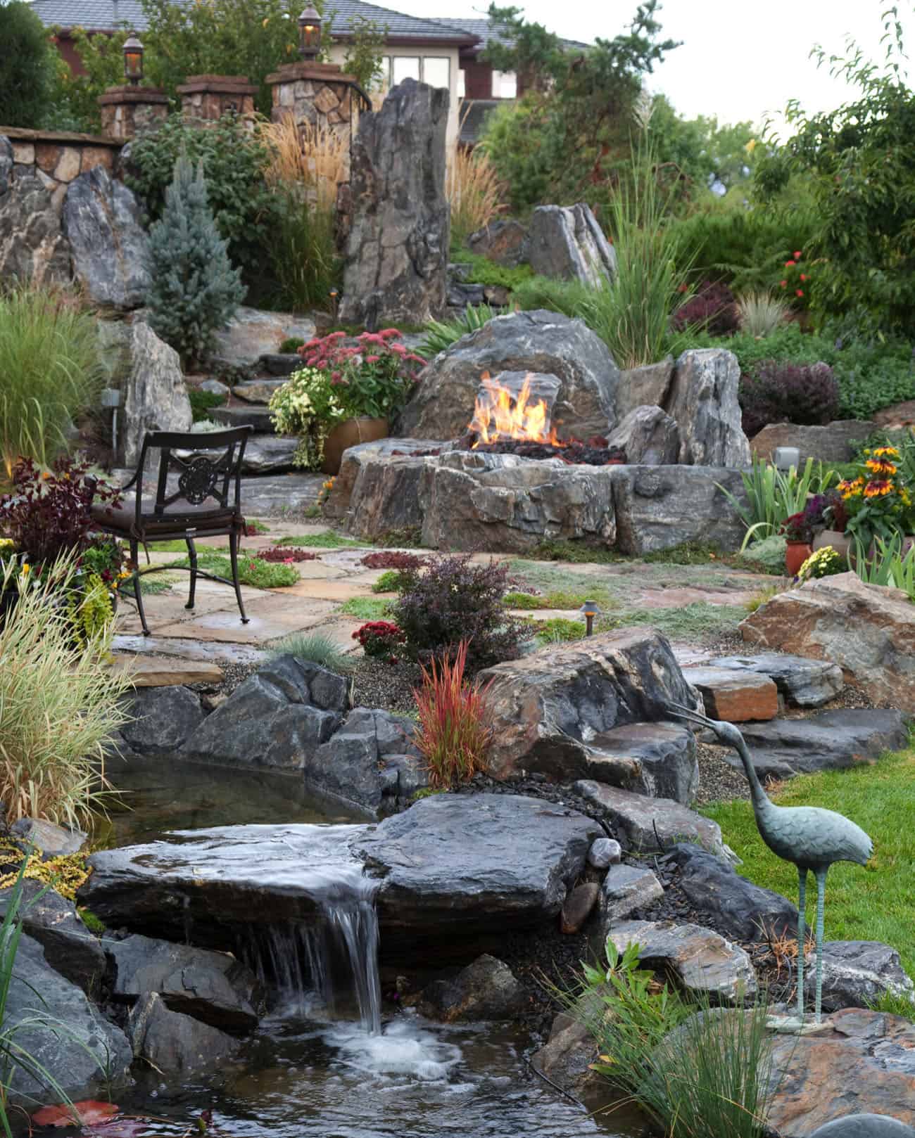 backyard-ideas-water-feature