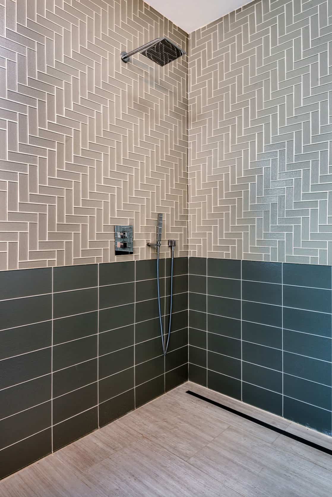 modern-guest-bathroom-shower