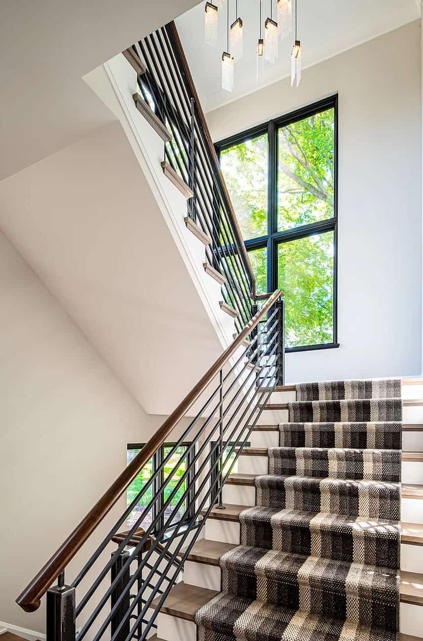modern-mountain-eclectic-staircase