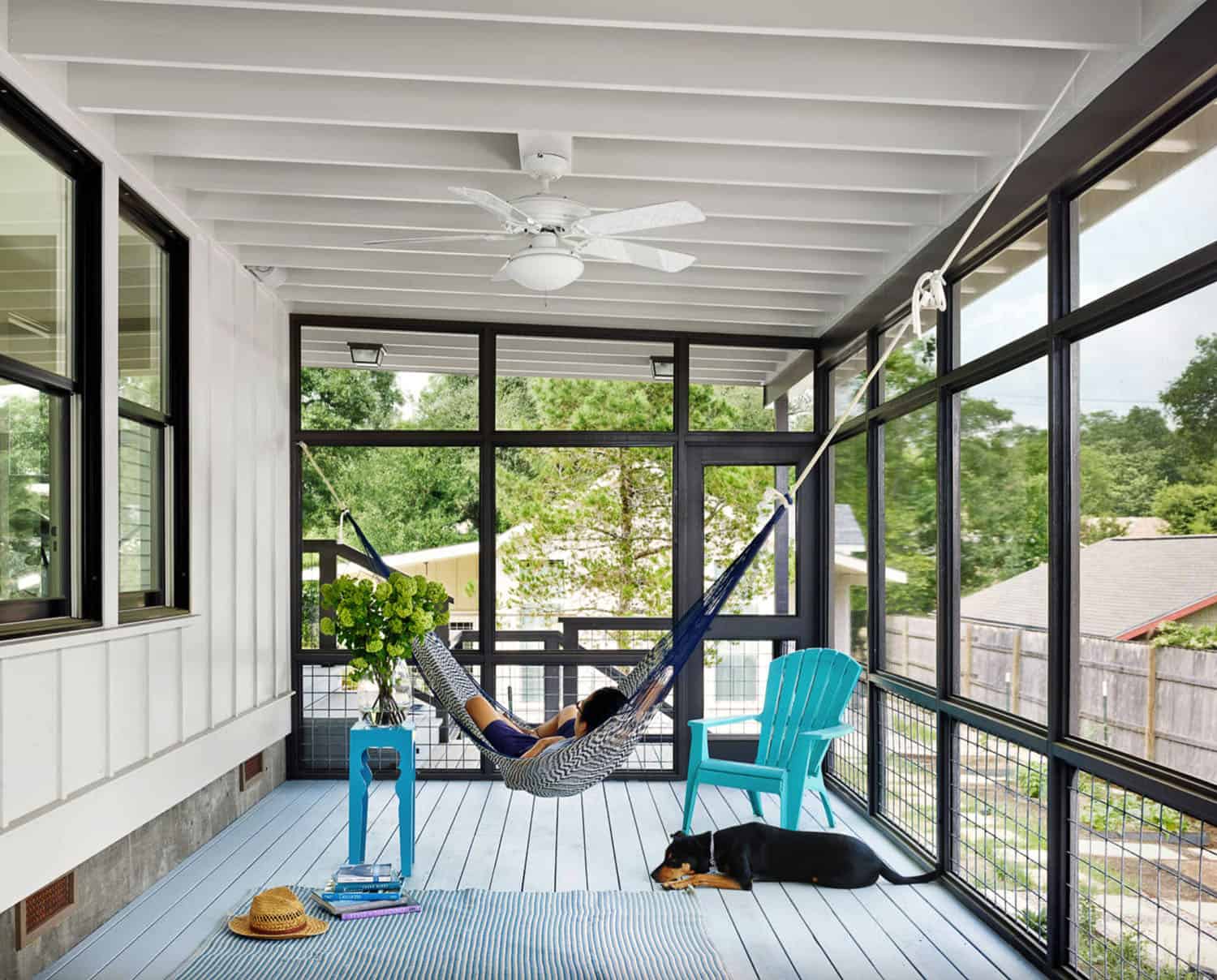 beach-style-screen-porch-design-hammock