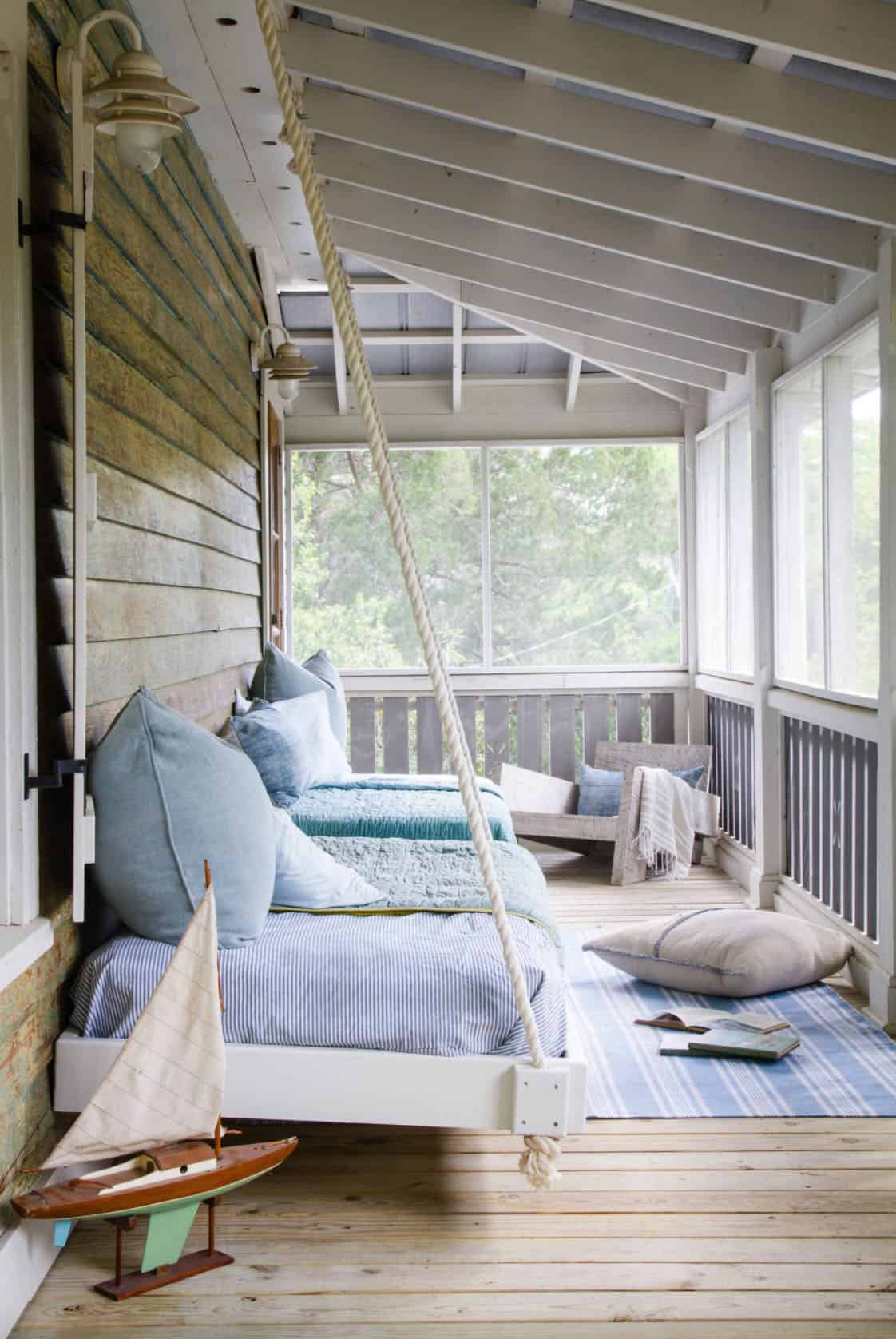 coastal-style-screened-sleeping-porch