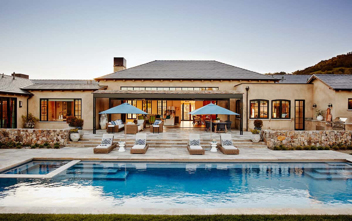 modern-house-swimming-pool
