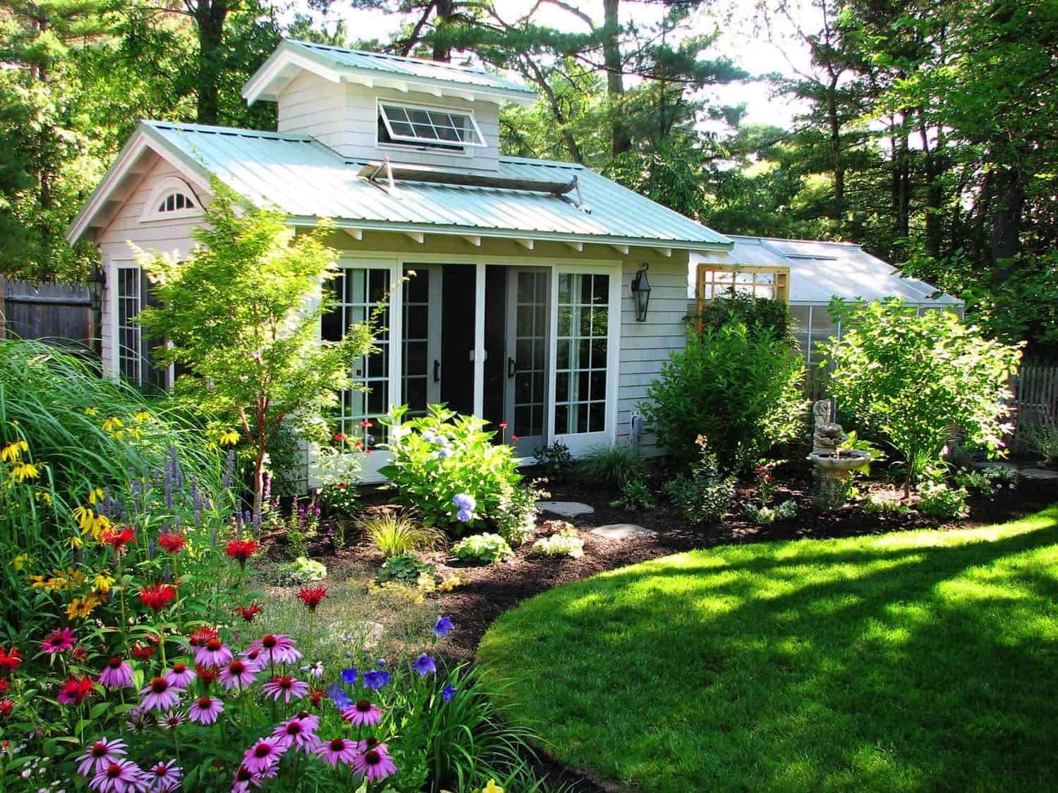 garden-greenhouse-and-spa-exterior