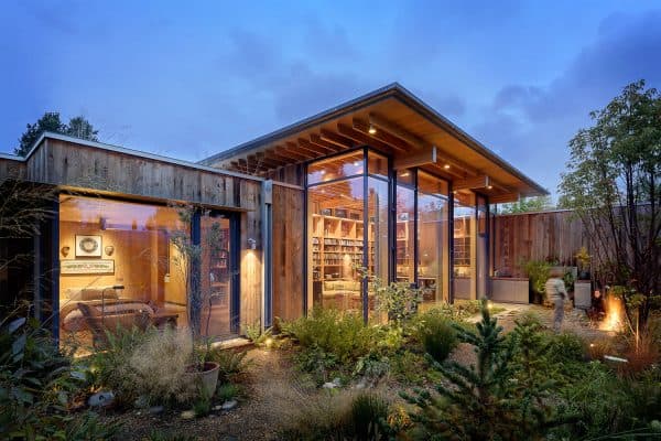featured posts image for Net-zero cabin provides an urban refuge that communes with nature