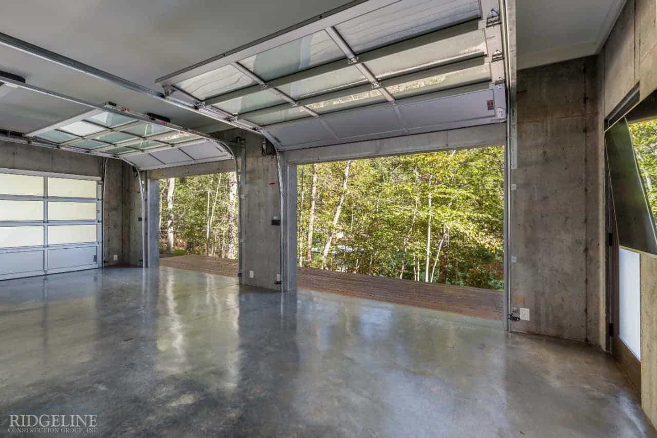 midcentury-modern-garage
