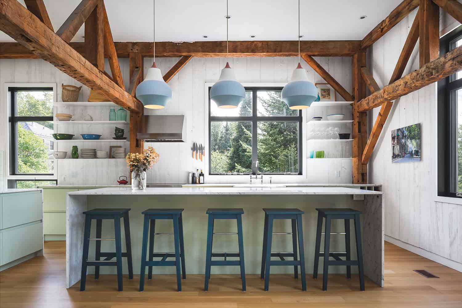 modern-rustic-barn-home-kitchen