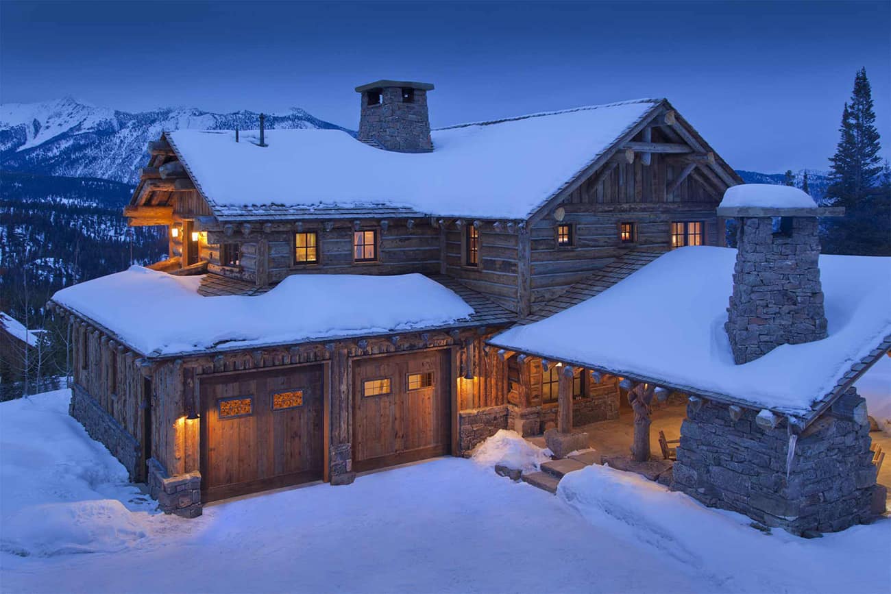 rustic-mountain-cabin-exterior-with-snow