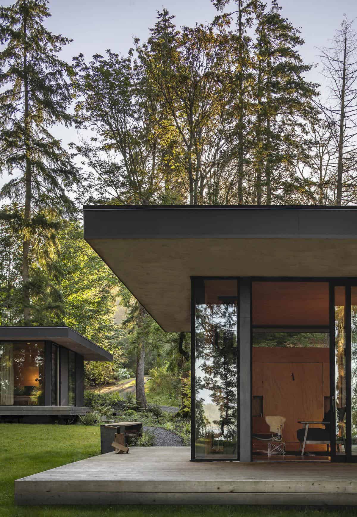 family-cabin-retreat-exterior