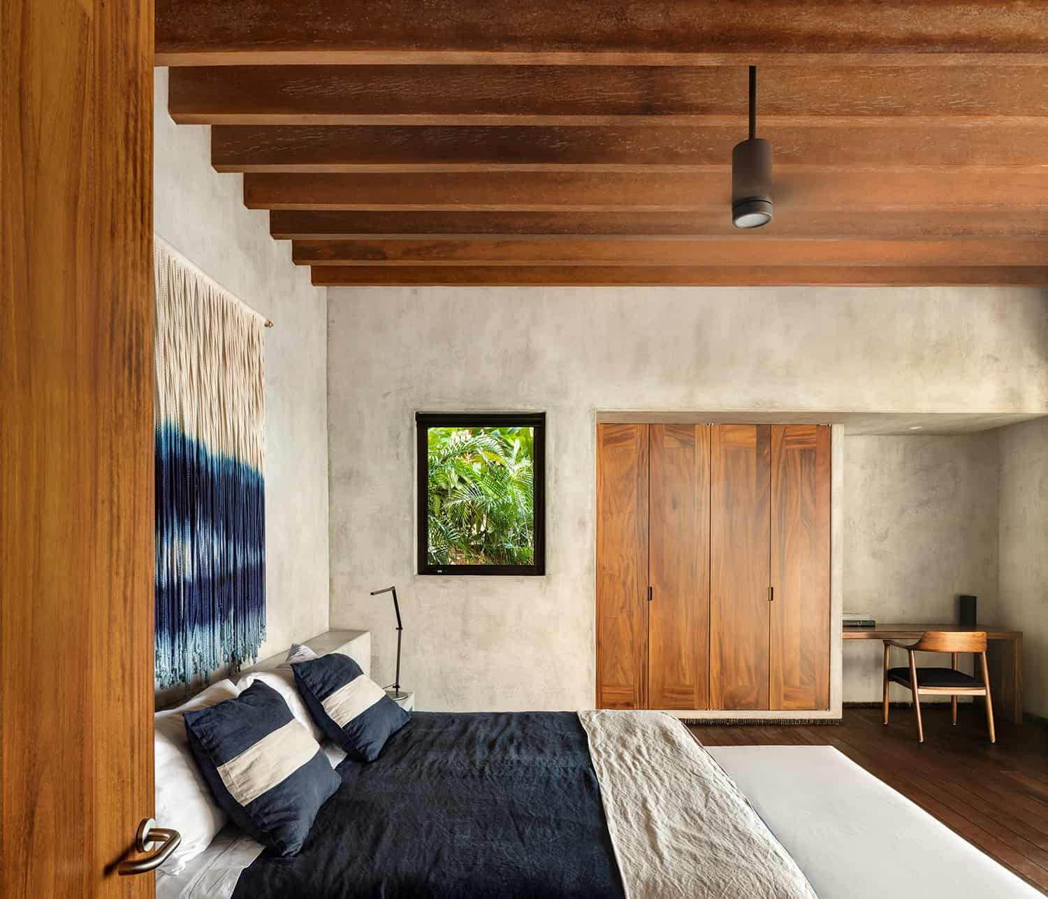tropical-minimalist-bedroom