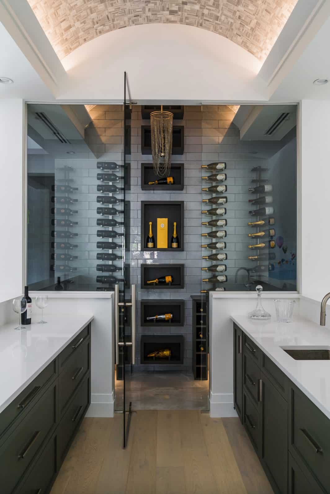 coastal-style-home-bar-and-wine-cellar