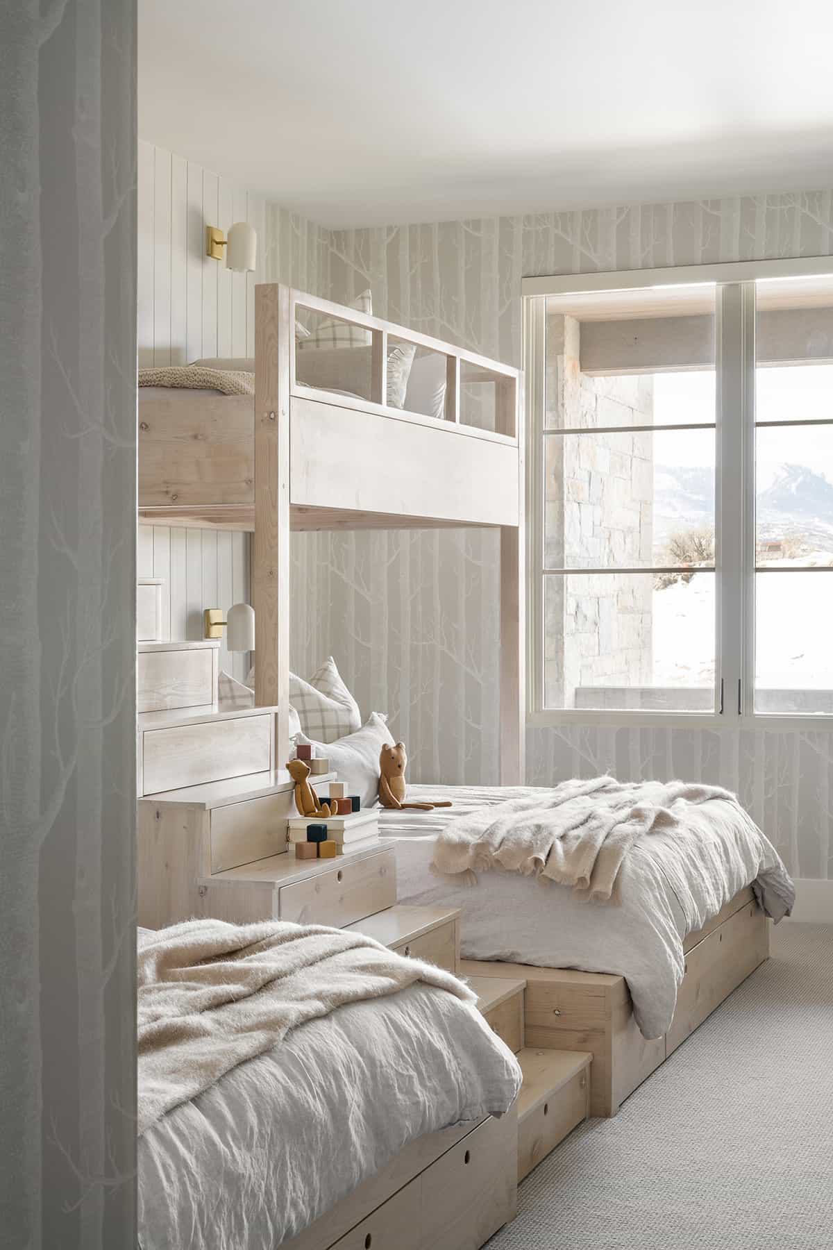 contemporary-bunk-bedroom