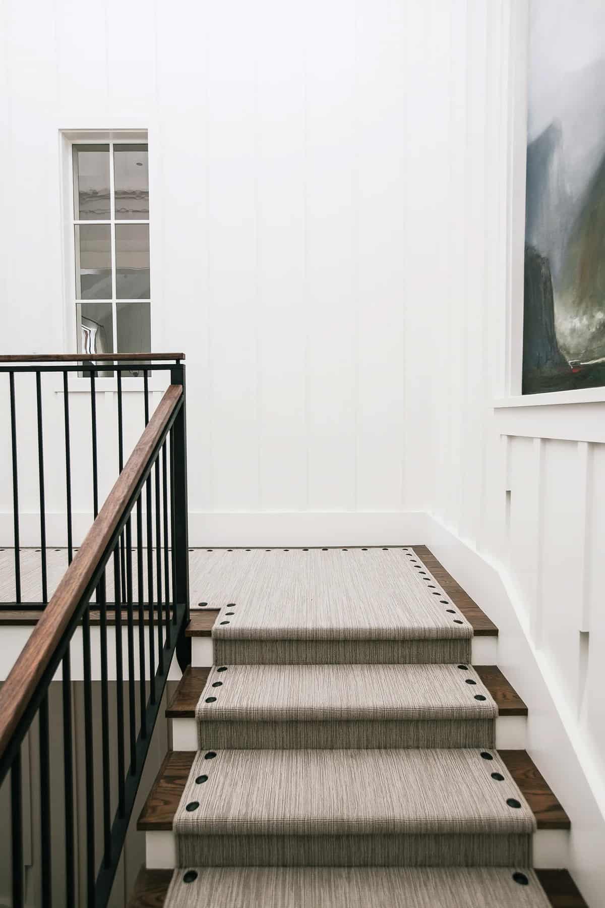 farmhouse-staircase