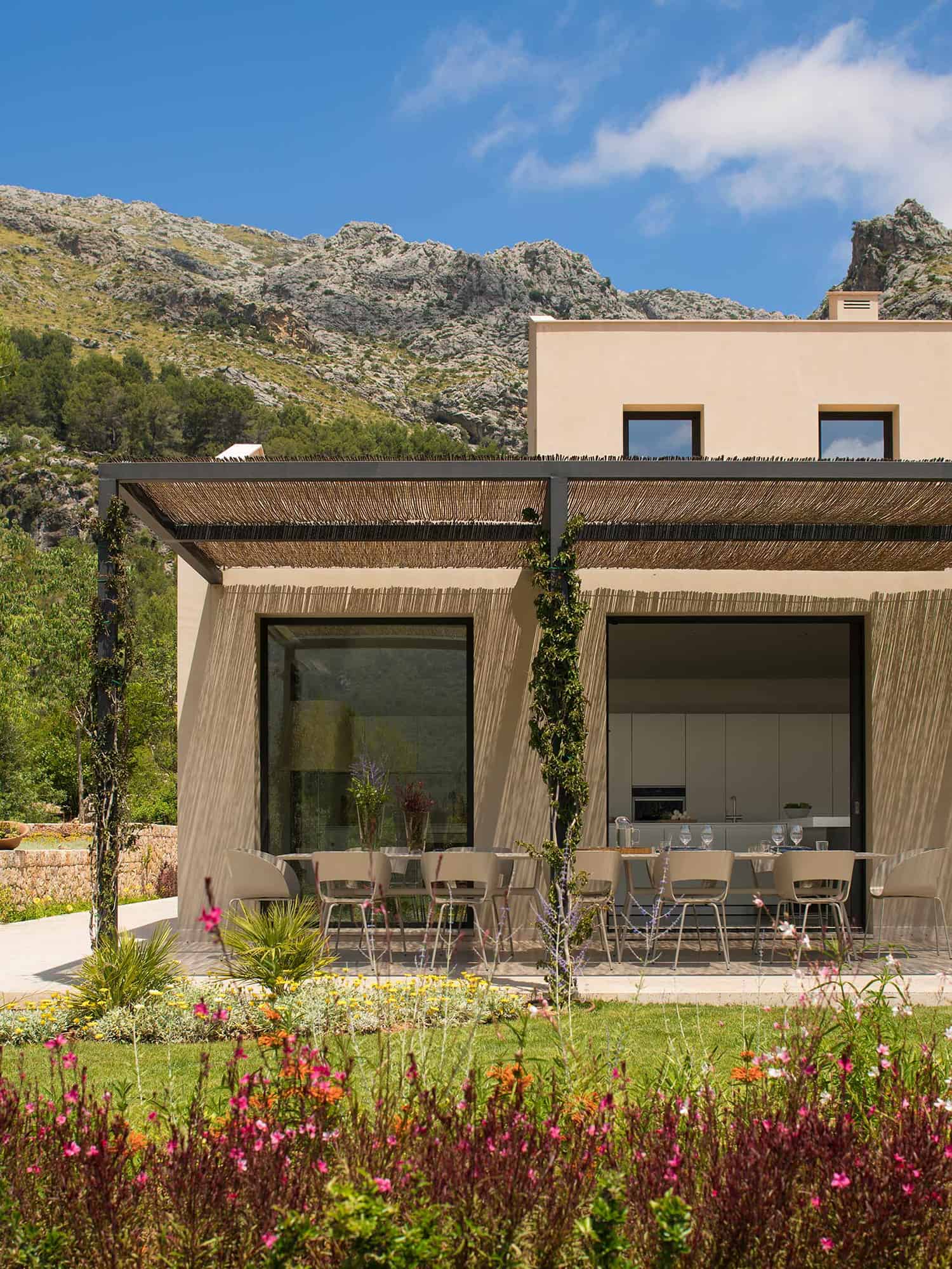mediterranean-style-home-exterior