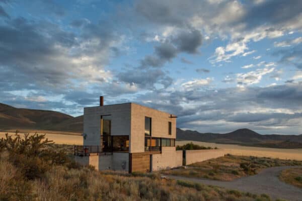 featured posts image for A remote concrete and glass shelter rises off the Idaho desert floor