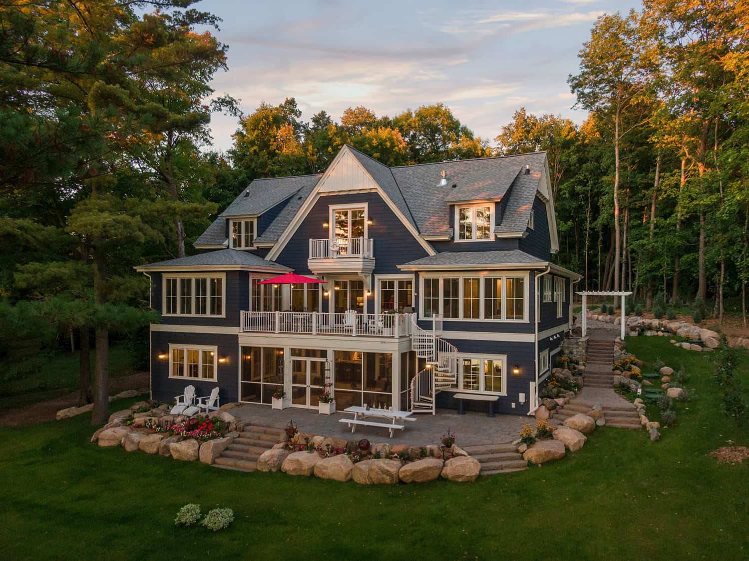 lake-house-beach-style-exterior