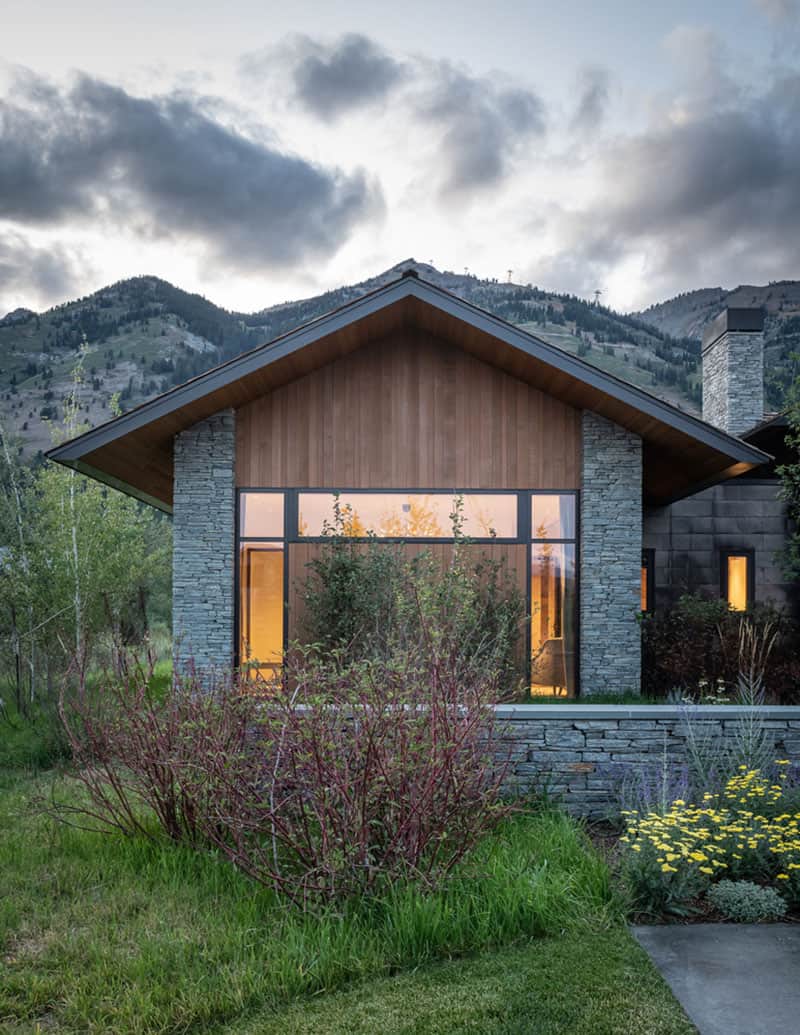 mountain-home-exterior