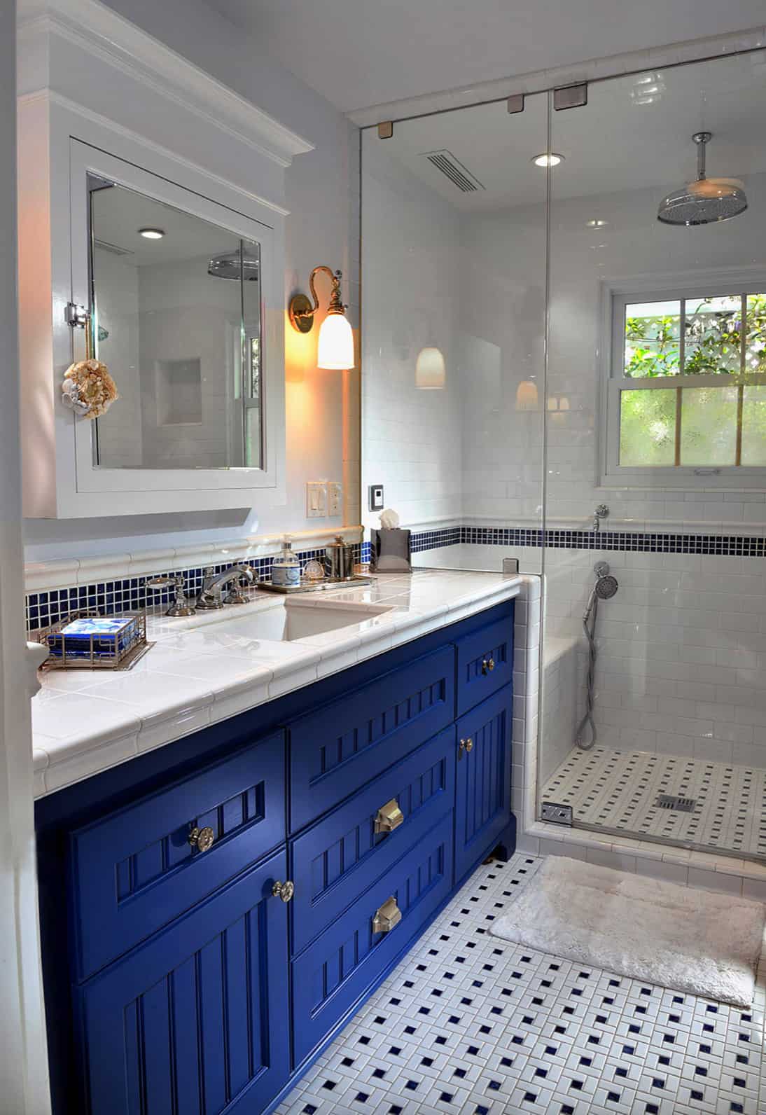 serene-blue-white-bathroom