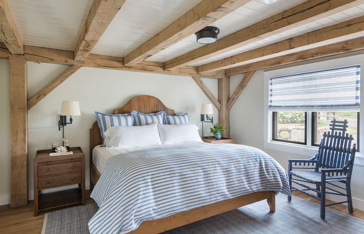 beach-barn-bedroom