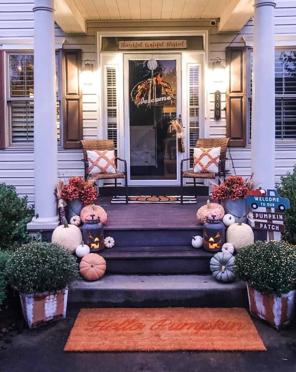 fall-porch-decorating-ideas-with-pumpkins-mums