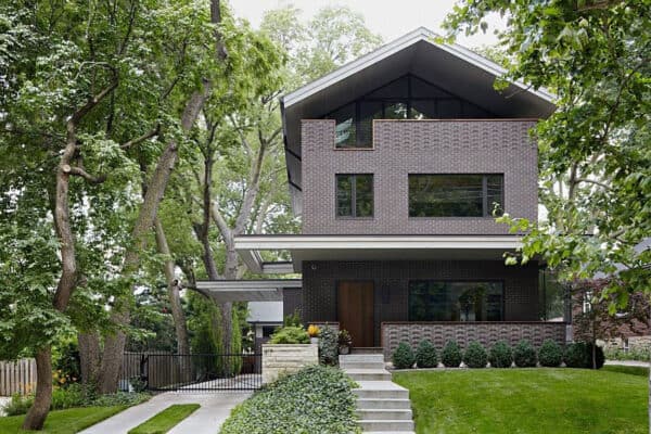 featured posts image for Delightful family home in Missouri blends into its leafy neighborhood