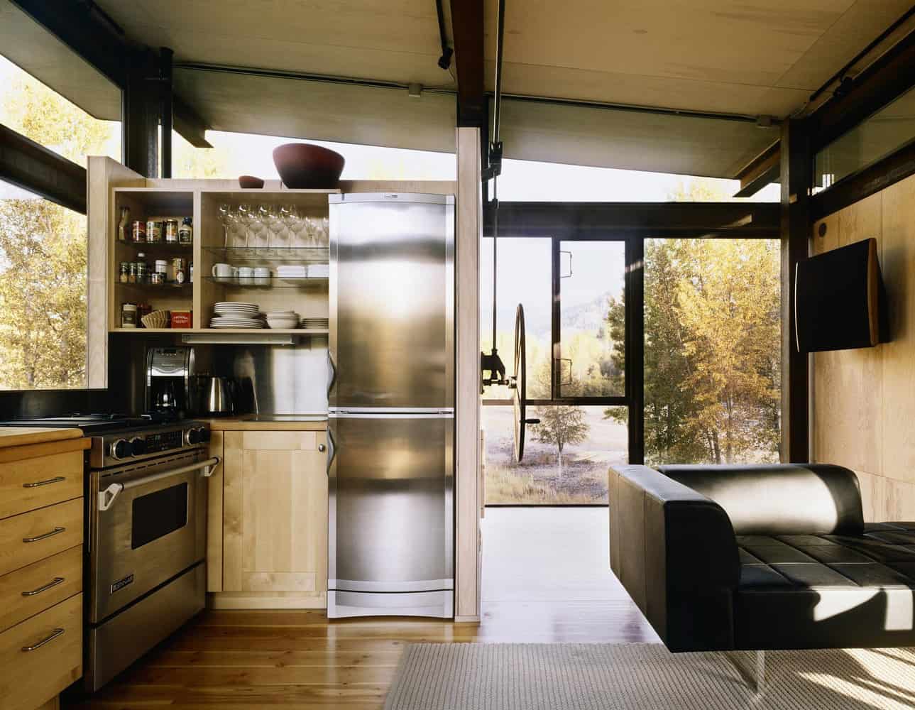 modern-cabin-kitchen
