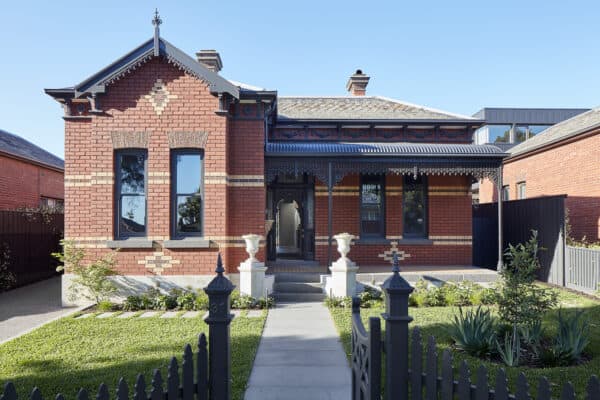 featured posts image for Fabulous contemporary renovation to a late Victorian house in Australia