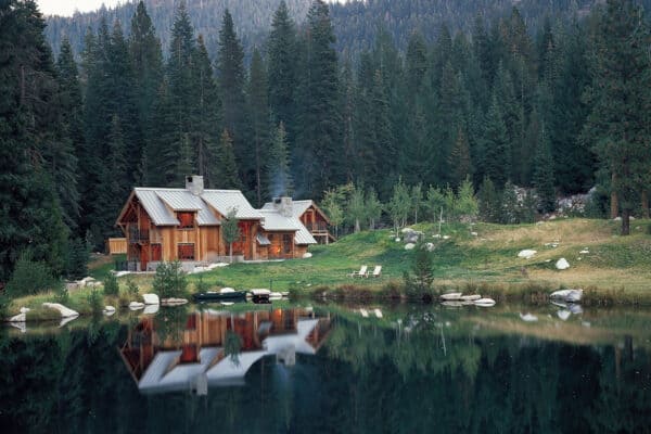 featured posts image for Amazing off-the-grid wilderness mountain cabin in California’s High Sierra