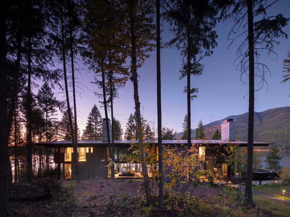 modern-lake-house-exterior-night