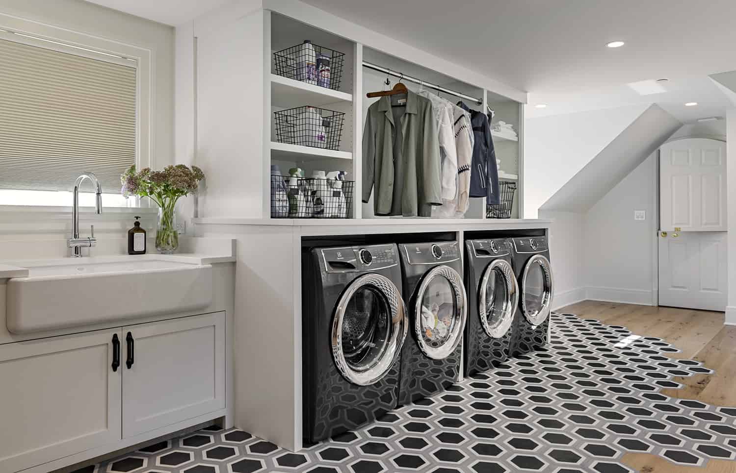 interior-renovation-transitional-laundry-room