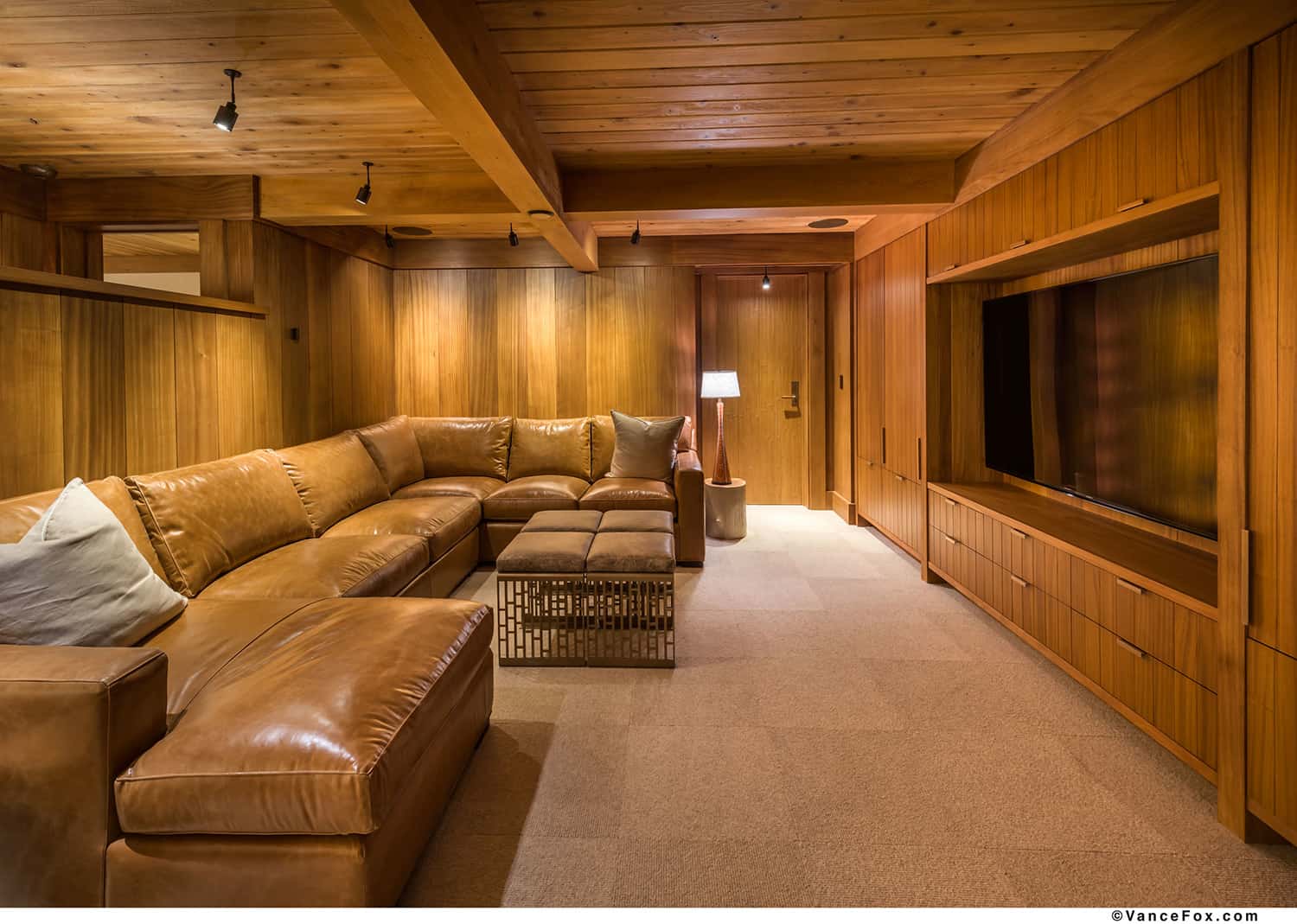 midcentury-modern-basement-family-room