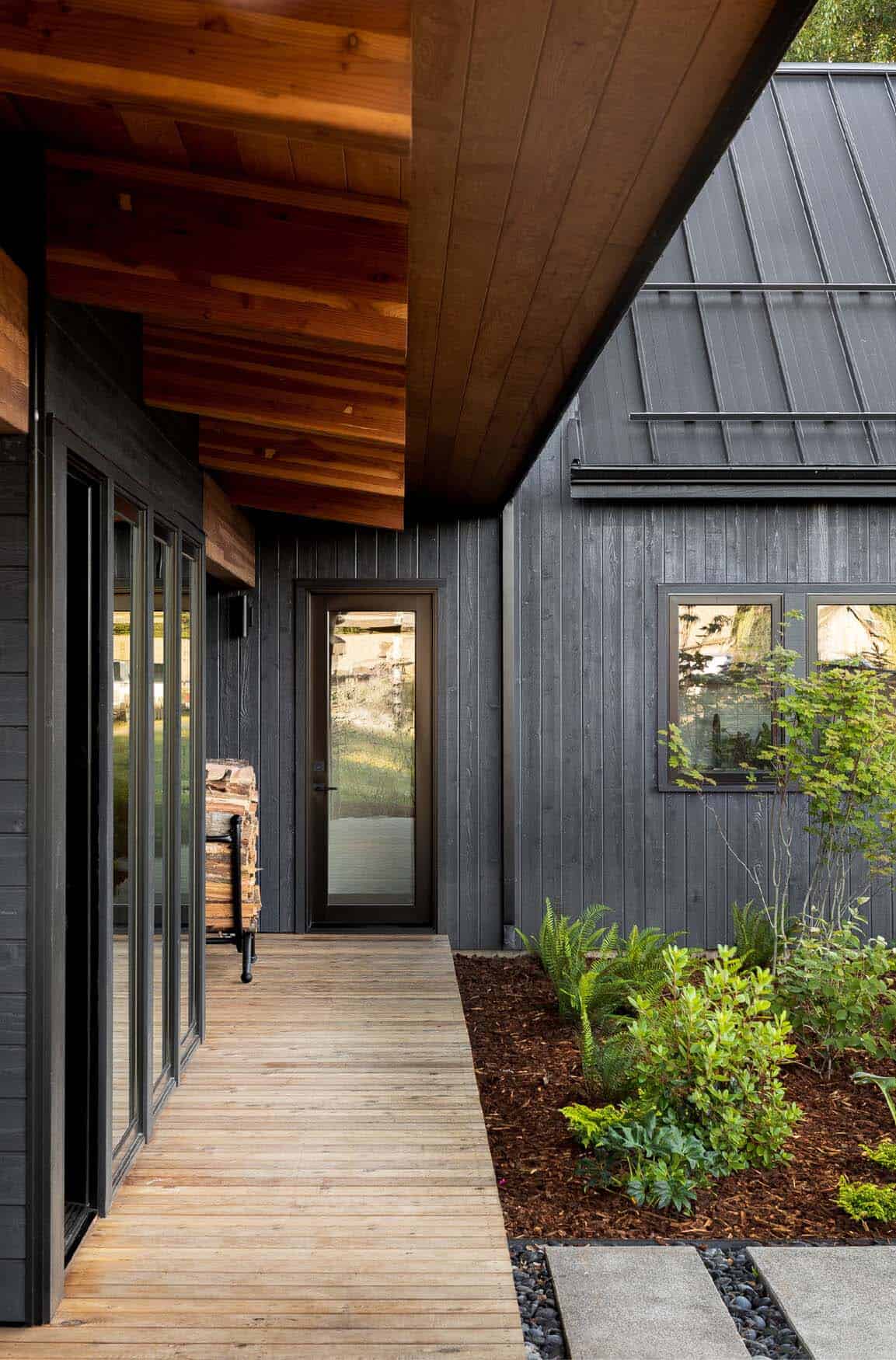 organic-modern-home-exterior