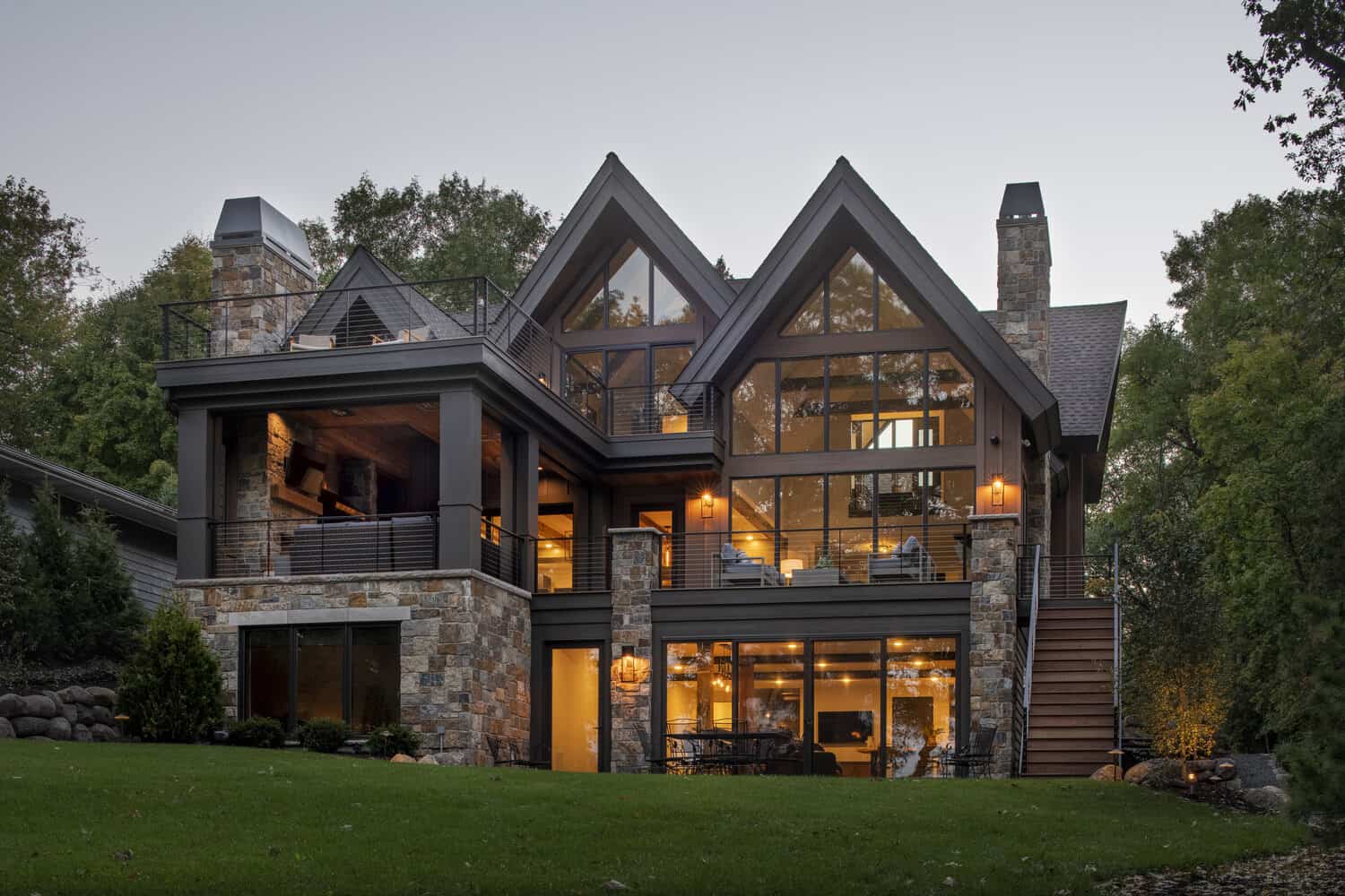 rustic-contemporary-lake-house-exterior