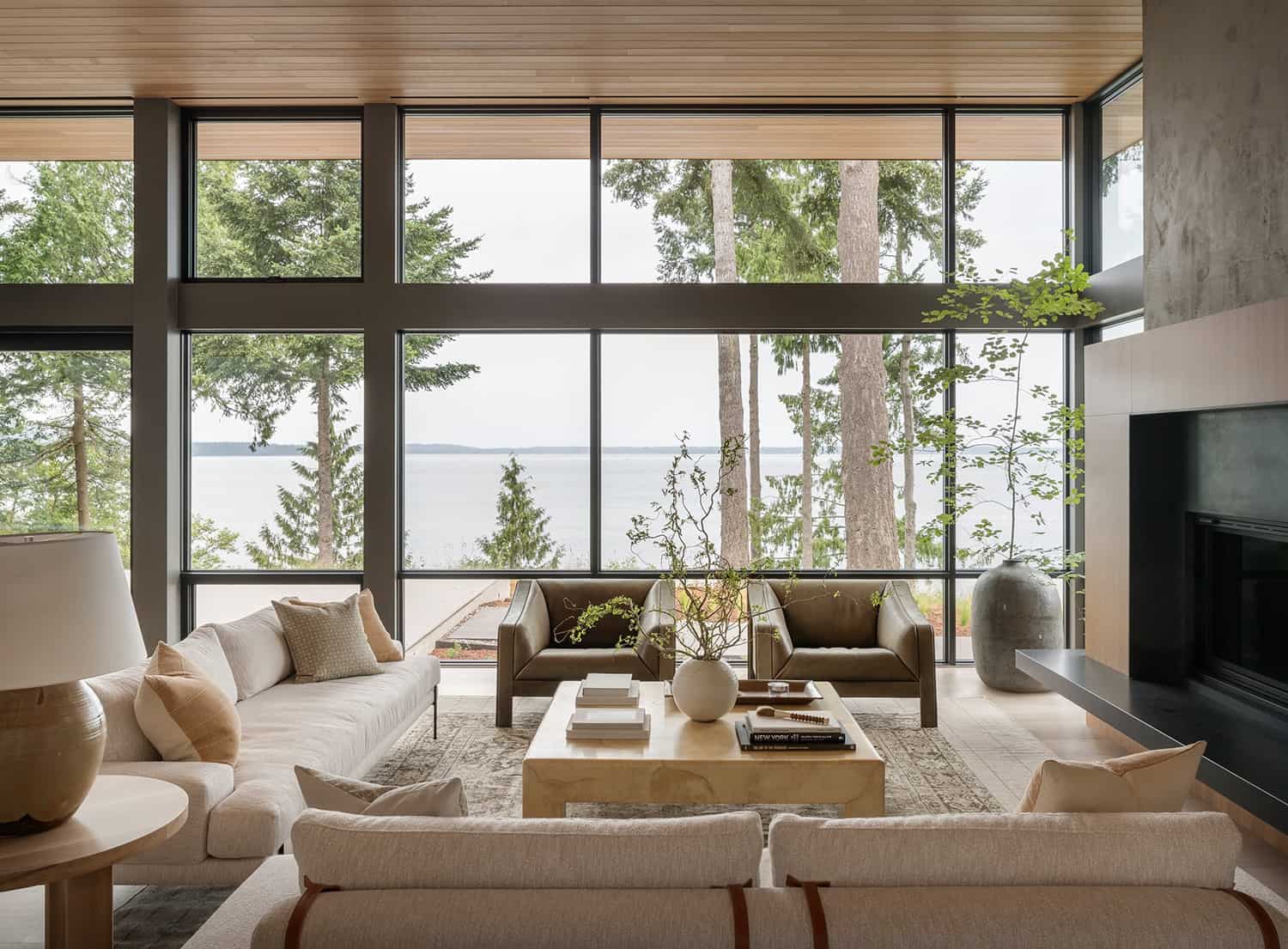 scandinavian-modern-living-room-with-lake-views