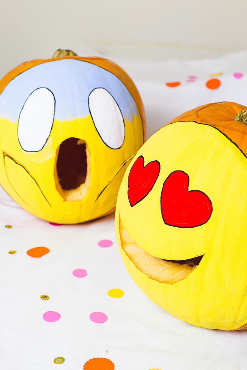 diy-emoji-carved-pumpkin