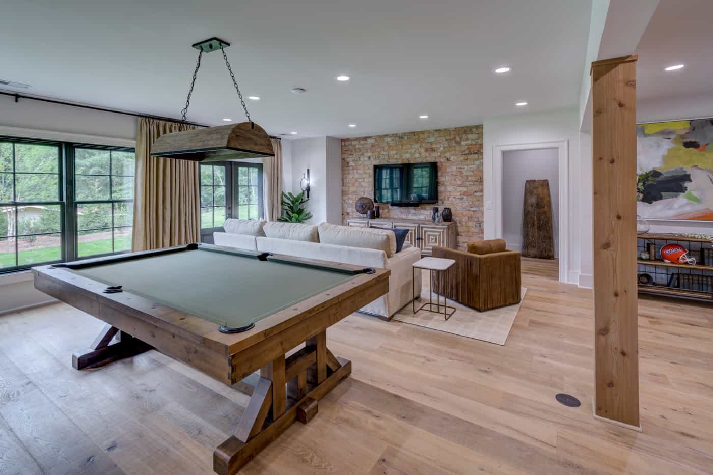 contemporary-ranch-style-basement-family-room