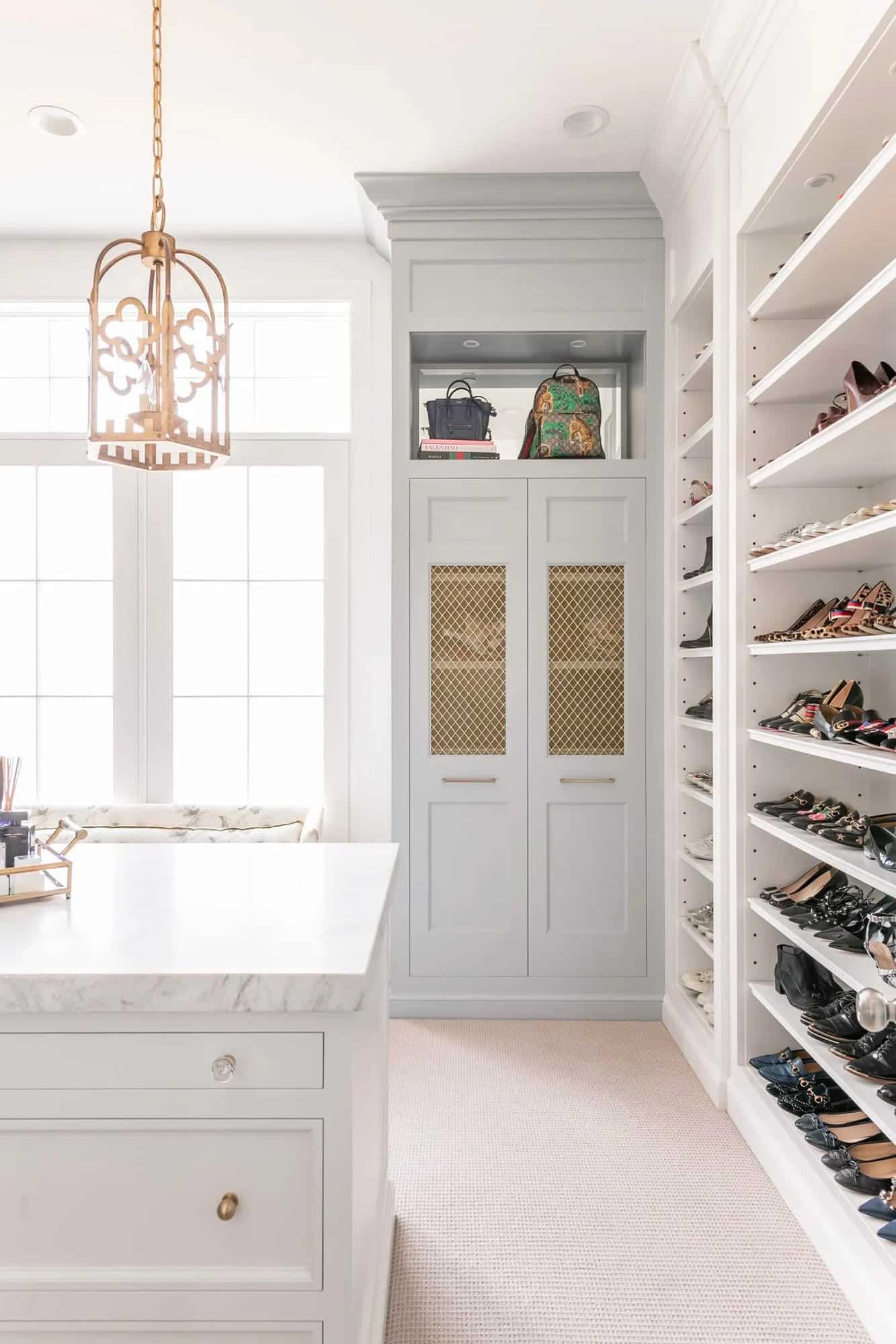 French-modern-style-closet