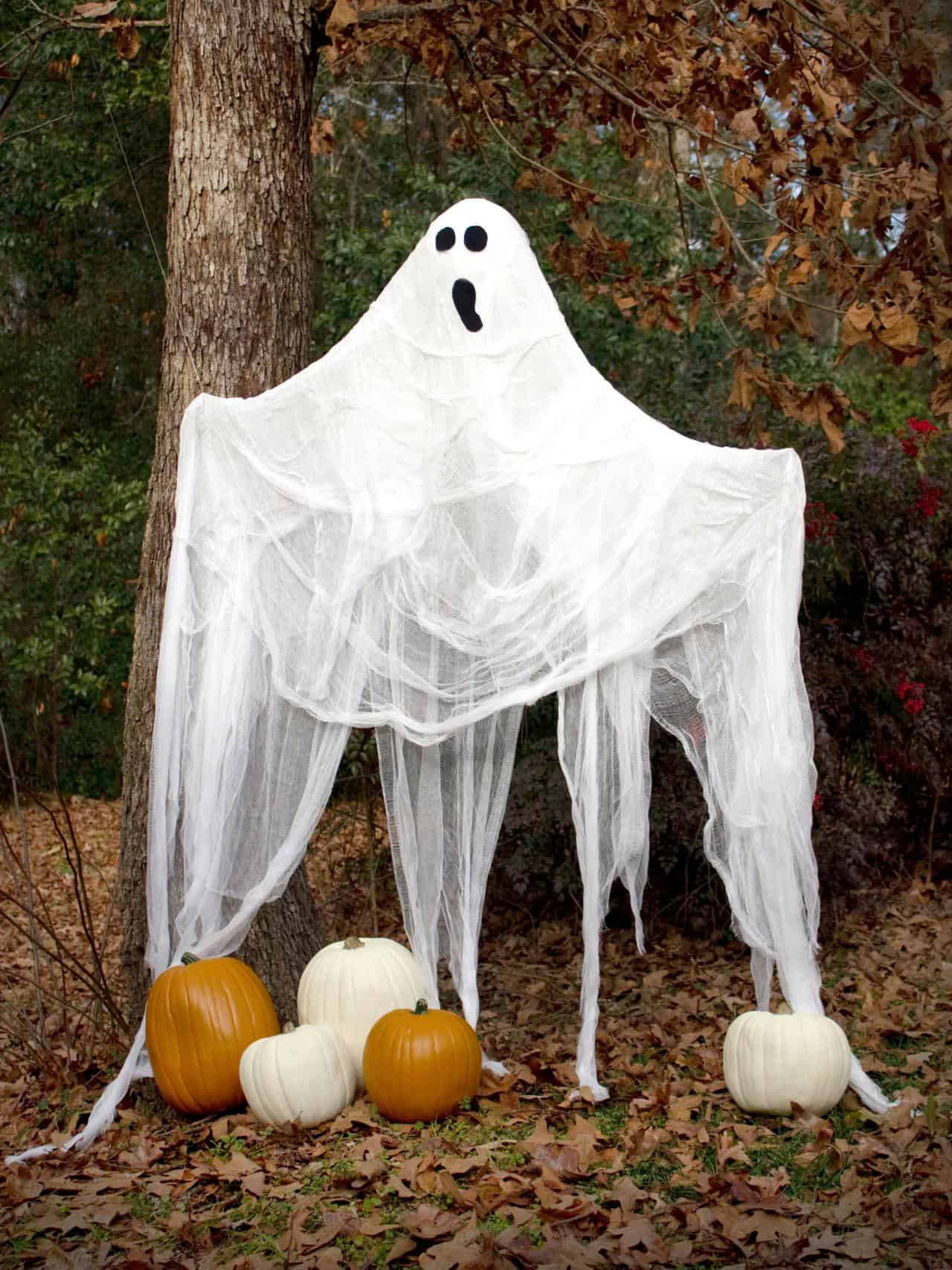 spooky-halloween-ghost-best-diy-halloween-decorations
