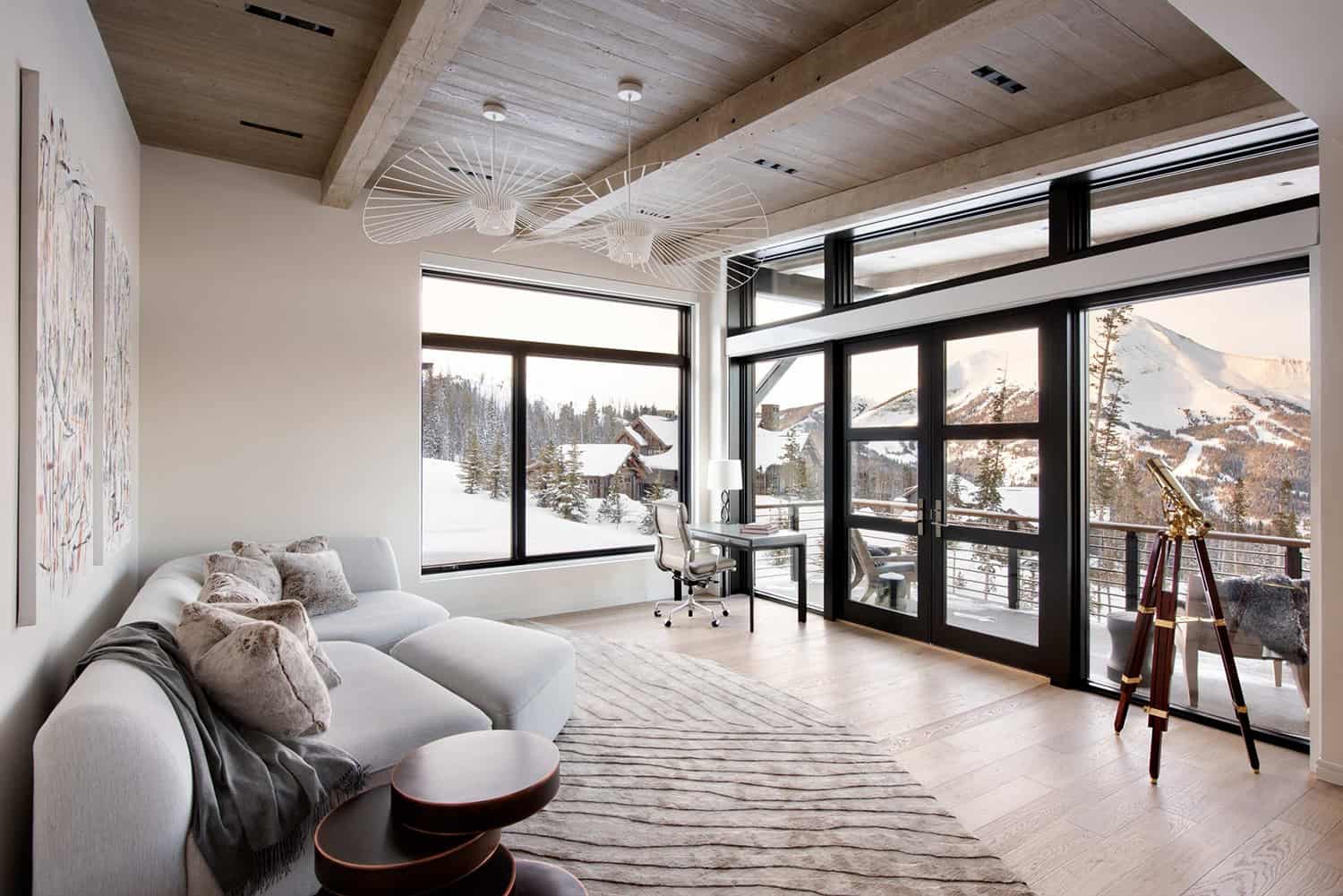 luxury-mountain-style-home-office