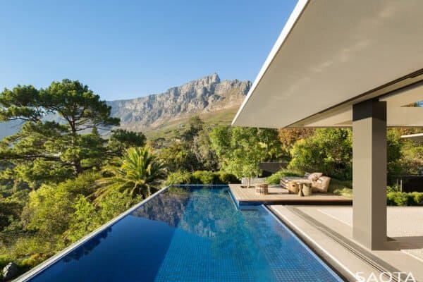 featured posts image for A serene indoor outdoor oasis at the foot of Table Mountain, South Africa
