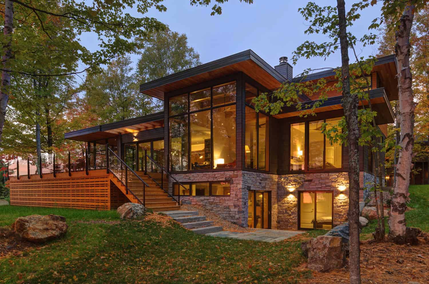 A warm yet inviting modern lake cottage in Canada used for entertaining