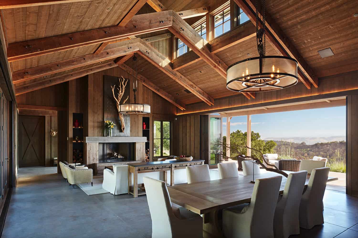 sonoma-wine-country-farmhouse-dining-room